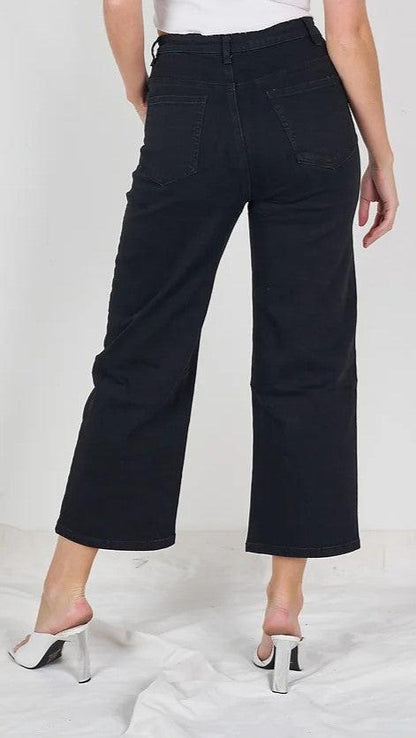 The Essential Black Wide-Leg Jeans